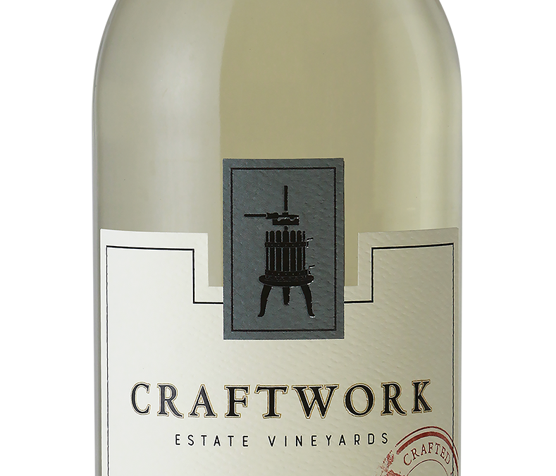 Craftwork NV Sauvignon Blanc Bottle shot -transp
