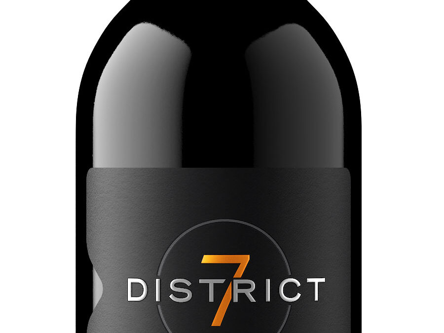 District 7 2020 Cabernet bottle shot -high res